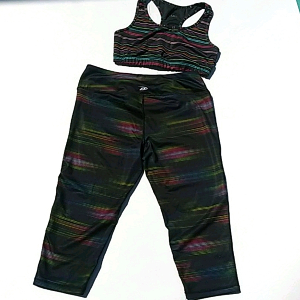 Woman's workout capri & sports bra set